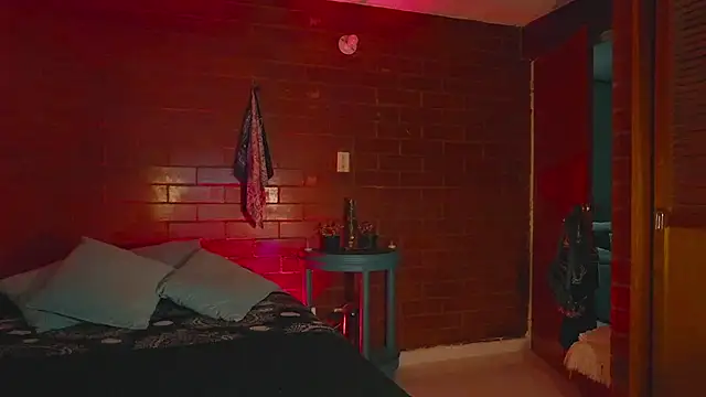 estmonnn online show from 12-20-25, 12:13