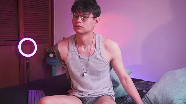 estmonnn online show from 02-12-26, 09:58