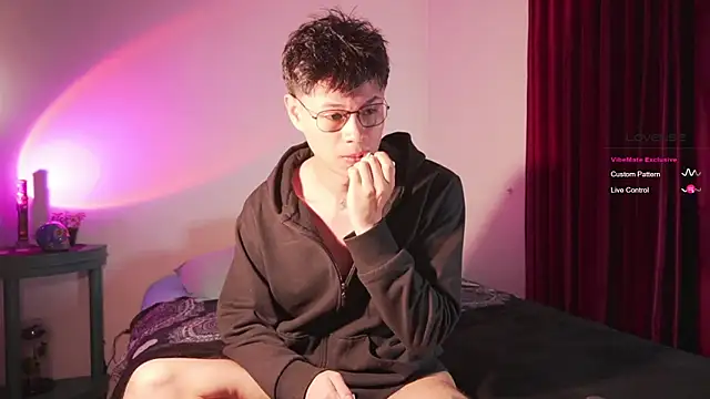 estmonnn online show from 04-18-26, 02:58