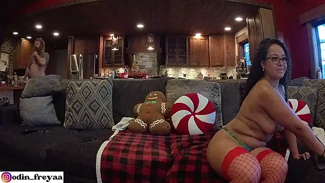 Snapshot of Odin_Freya chatting on 12-19-25, 11:07 Odin Freya online show from 12-19-25, 11:07