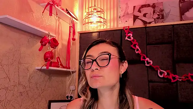 Im-Lola online show from 02-15-26, 09:08