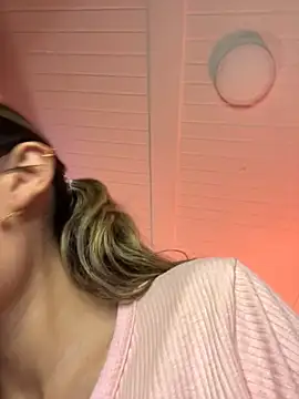 Im-Lola online show from 02-25-26, 08:19