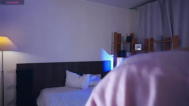 Snapshot of DierdreJacobsohn chatting on 10-31-25, 07:27 DierdreJacobsohn online show from 10-31-25, 07:27