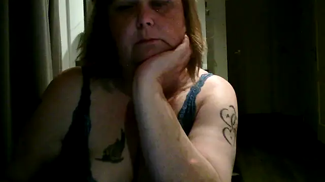 Snapshot of Sylviastar46 chatting on 05-25-26, 08:40 Sylviastar46 online show from 05-25-26, 08:40