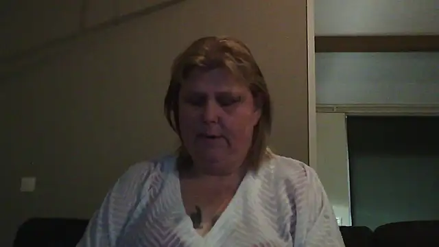 Sylviastar46 online show from 02-06-26, 10:11