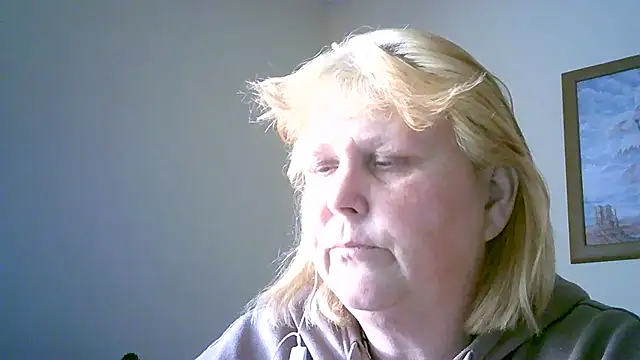 Snapshot of Sylviastar46 chatting on 11-11-25, 02:45 Sylviastar46 online show from 11-11-25, 02:45