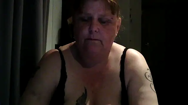 Snapshot of Sylviastar46 chatting on 05-24-26, 08:31 Sylviastar46 online show from 05-24-26, 08:31