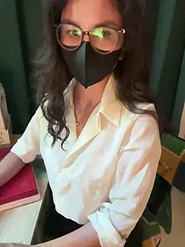 Snapshot of trinhvutrinh chatting on 11-13-25, 07:56 trinhvutrinh online show from 11-13-25, 07:56