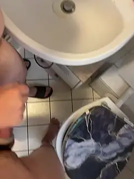 Teeny-Slut18 online show from 06-30-26, 05:29