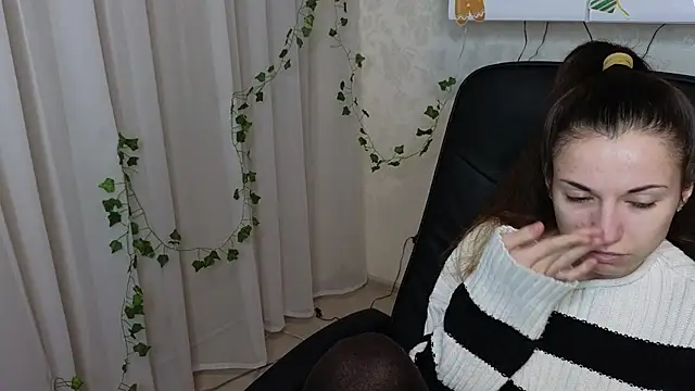 Snapshot of Ulyanix chatting on 02-05-26, 05:03 Ulyanix online show from 02-05-26, 05:03