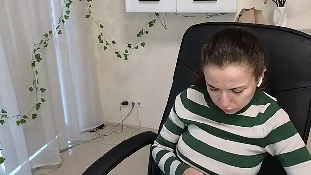 Ulyanix online show from 04-19-26, 04:02