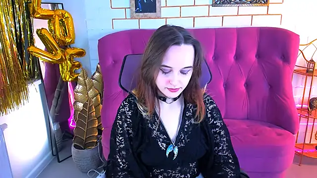 IreneBailey online show from 11-07-25, 09:03