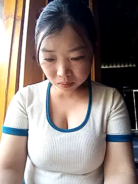 julybe online show from 03-02-26, 08:43