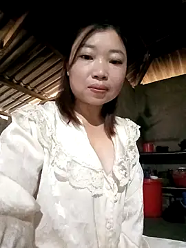 julybe online show from 03-12-26, 04:29