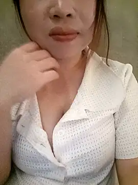 julybe online show from 03-02-26, 04:46