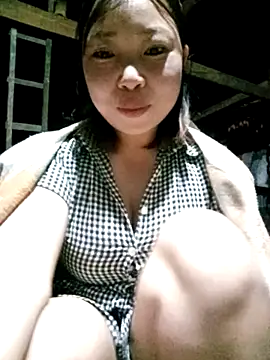 julybe online show from 11-28-25, 11:54