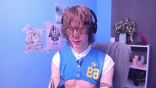 Snapshot of LeoBensyten chatting on 02-11-26, 05:57 LeoBensyten online show from 02-11-26, 05:57