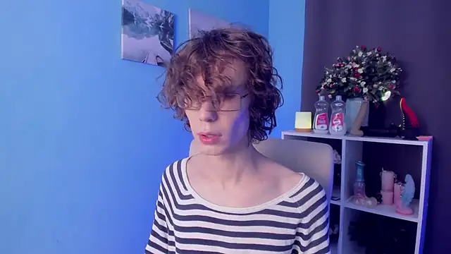 Snapshot of LeoBensyten chatting on 11-01-25, 08:57 LeoBensyten online show from 11-01-25, 08:57