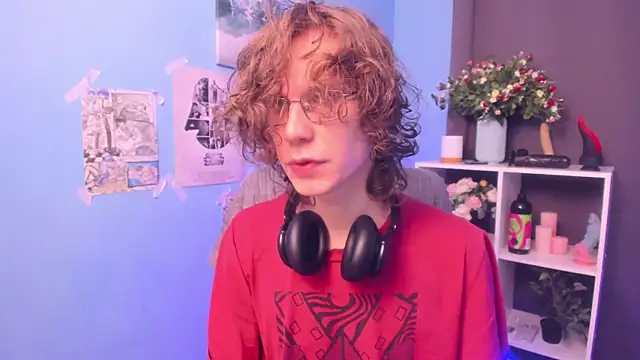 Snapshot of LeoBensyten chatting on 02-22-26, 04:30 LeoBensyten online show from 02-22-26, 04:30