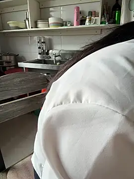 aniani11 online show from 12-15-25, 05:46