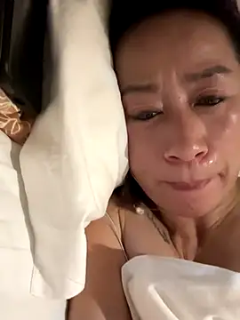 aniani11 online show from 12-04-25, 04:50