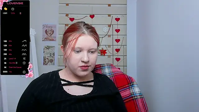 Snapshot of FoxPlayXX chatting on 02-20-26, 07:49 FoxPlayXX online show from 02-20-26, 07:49