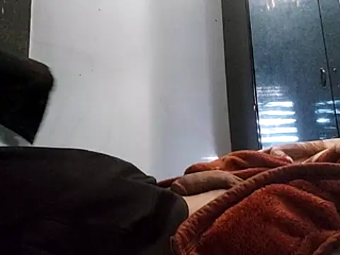 Snapshot of KaTorino chatting on 11-04-25, 01:37 KaTorino online show from 11-04-25, 01:37