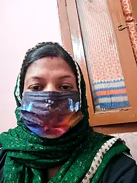 pujapujarrrr online show from 10-29-25, 04:06