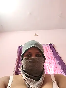 pujapujarrrr online show from 11-01-25, 08:08