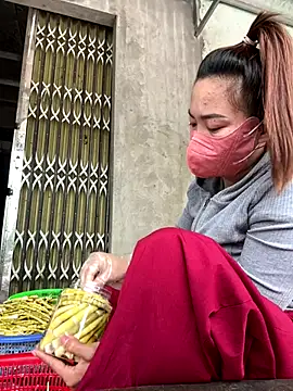 Snapshot of gino-sex chatting on 11-10-25, 04:17 gino-sex online show from 11-10-25, 04:17