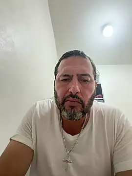 Snapshot of ezrah23 chatting on 03-30-26, 05:20 ezrah23 online show from 03-30-26, 05:20