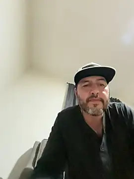 ezrah23 online show from 01-06-26, 01:31