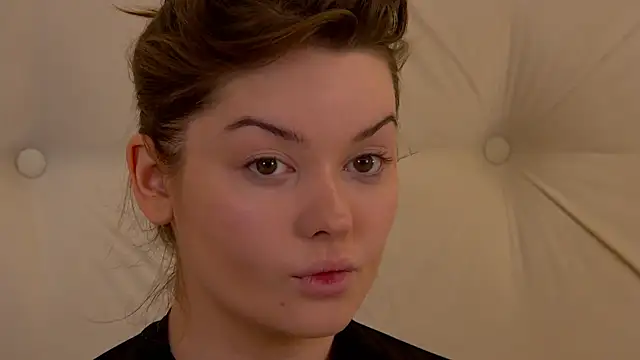 VickiBanx online show from 11-01-25, 09:03