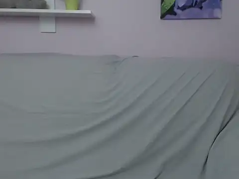 Snapshot of Little_Milf_5 chatting on 10-31-25, 12:13 Little Milf 5 online show from 10-31-25, 12:13