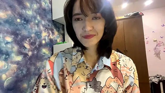 Snapshot of Lala_Lush chatting on 10-29-25, 04:17 Lala Lush online show from 10-29-25, 04:17