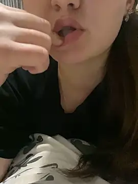 Regina Lynne online show from 11-25-25, 02:28