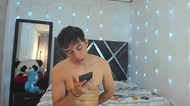 MollyandFher online show from 02-06-26, 01:45