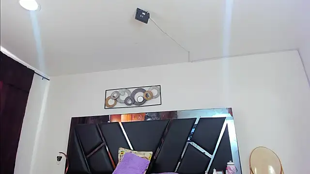 Snapshot of HannaGrand chatting on 02-18-26, 07:21 HannaGrand online show from 02-18-26, 07:21