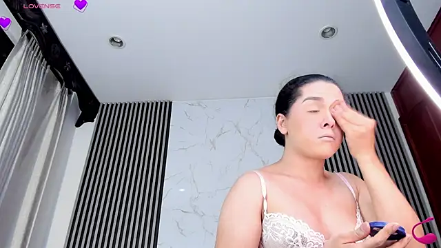 AudreyHayworth online show from 07-20-26, 05:04