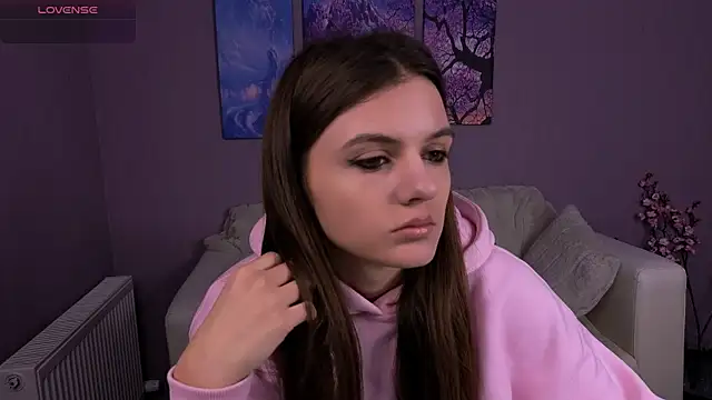 Snapshot of lisa_dark_ chatting on 01-18-26, 12:08 lisa dark online show from 01-18-26, 12:08