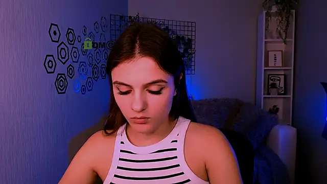 lisa dark  online show from 12-01-25, 01:23