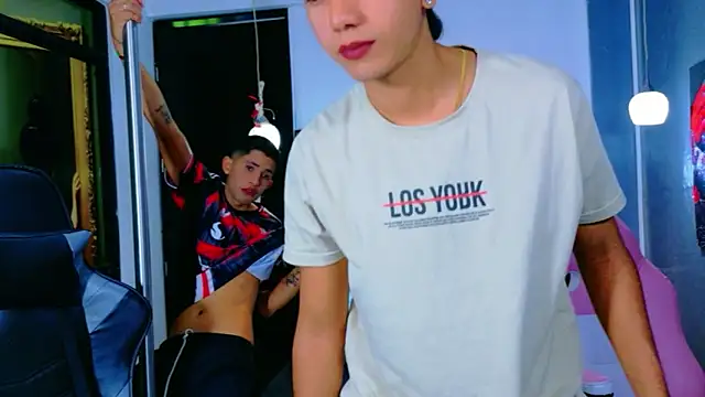 darwinandbrayann online show from 11-12-25, 08:01