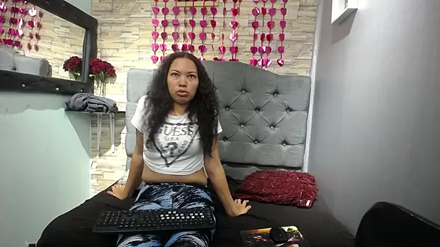 Snapshot of meliissa_sweett chatting on 11-04-25, 06:55 meliissa sweett online show from 11-04-25, 06:55