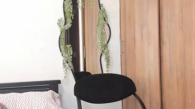 MailynAndNick online show from 03-25-26, 01:32