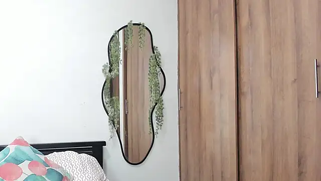 MailynAndNick online show from 04-02-26, 07:31