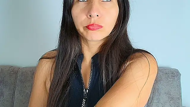 alana pink95 online show from 11-11-25, 12:33