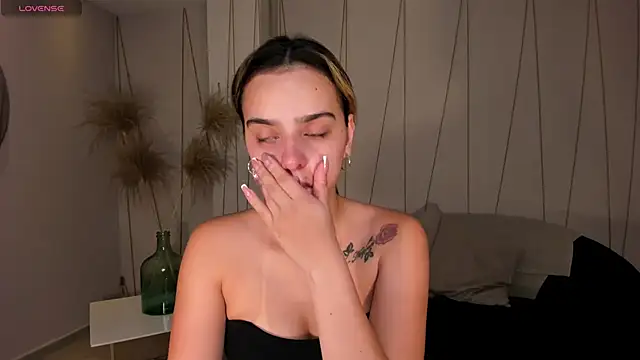LaurentRosse1 online show from 06-17-26, 07:46