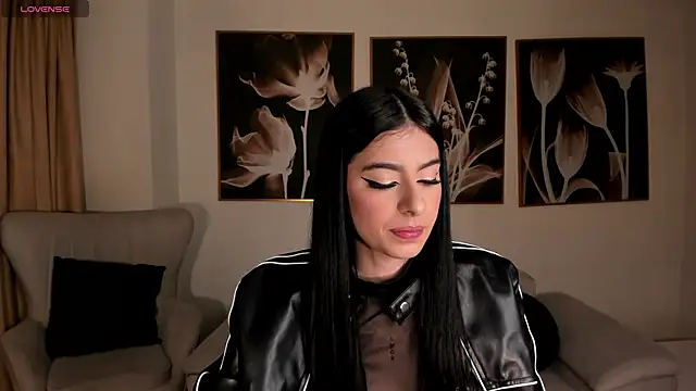 BellaConnorX online show from 11-15-25, 04:38