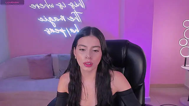 BellaConnorX online show from 06-18-26, 05:17