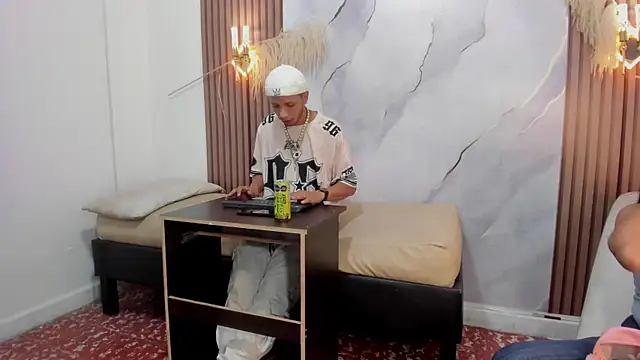 DamianandEva online show from 07-18-26, 12:58